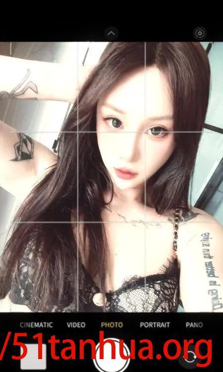 ts凯丽带把的女孩