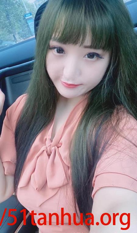  鞍山胸大妹子