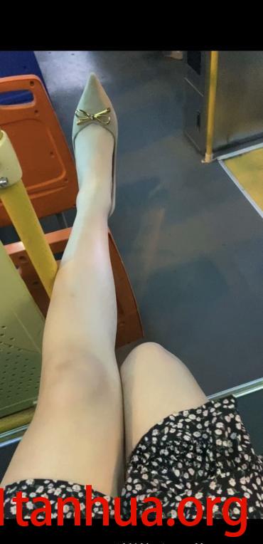 性感大屁股小表妹